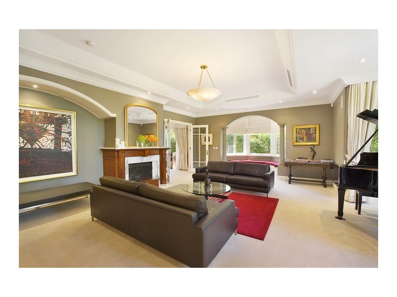 contemporary style living room