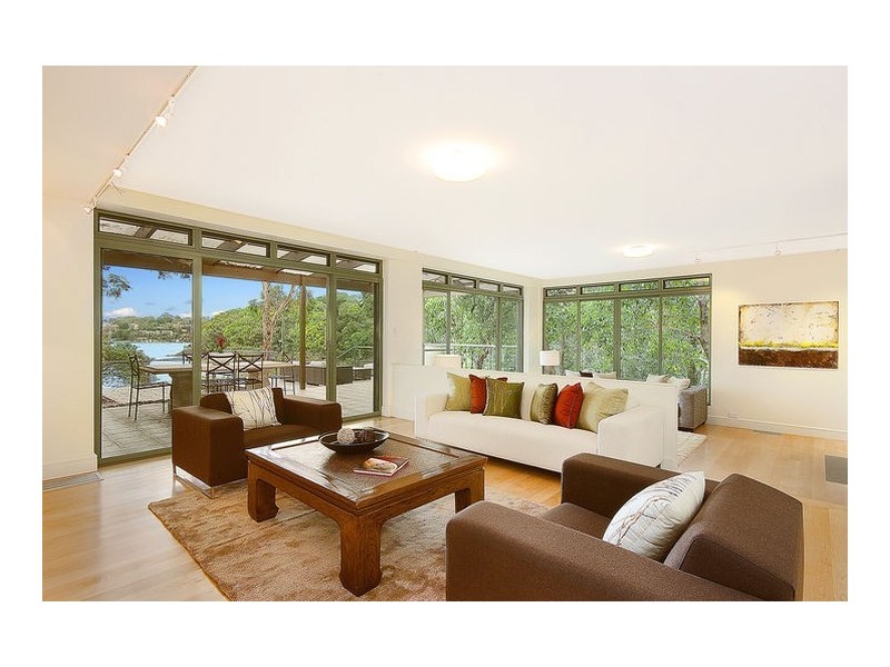 contemporary style living room