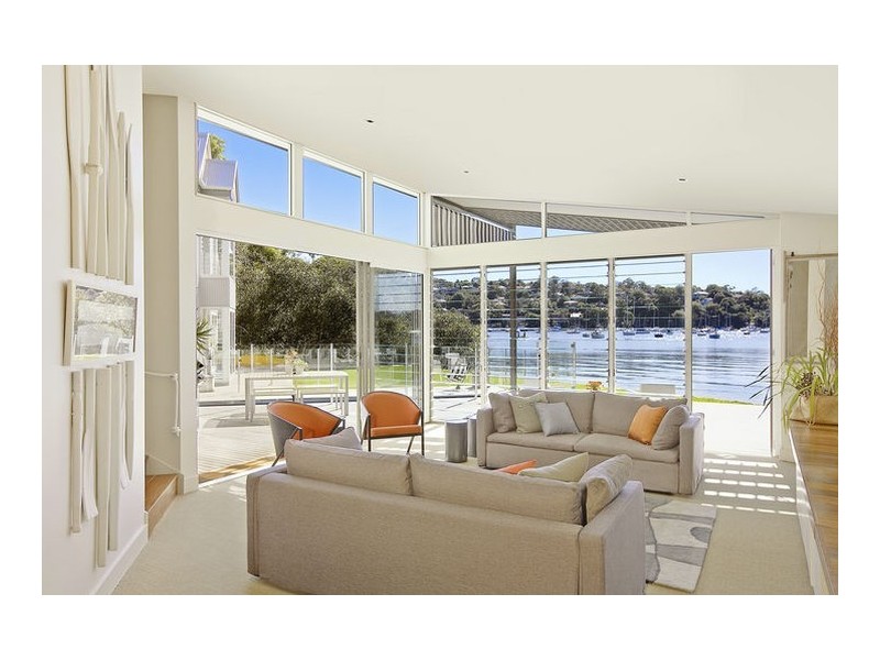 contemporary style living room