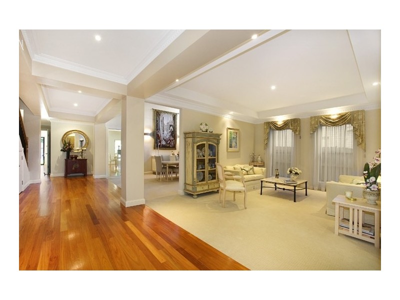 classic style living room