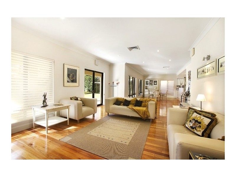 classic style living room