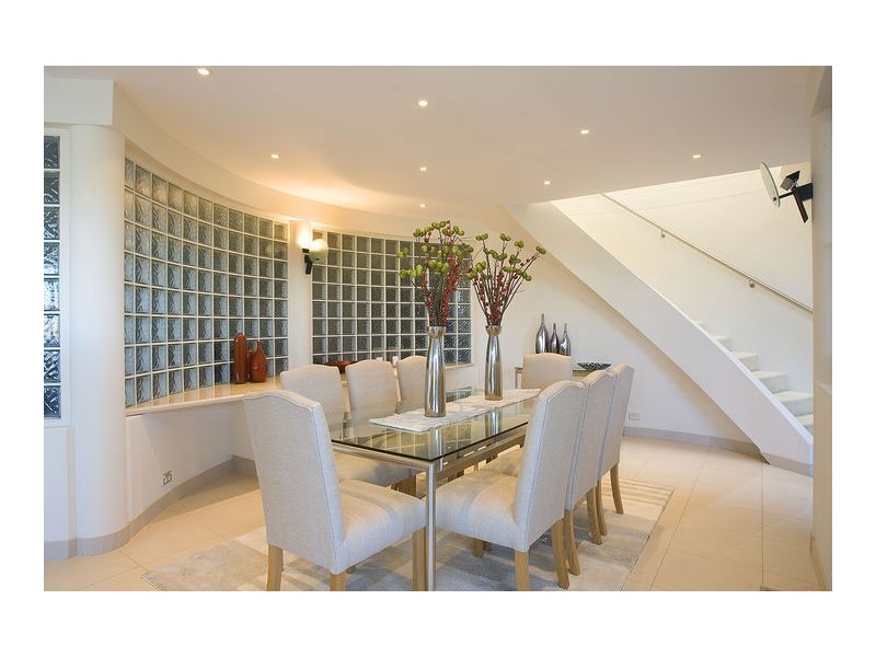 classic style dining room