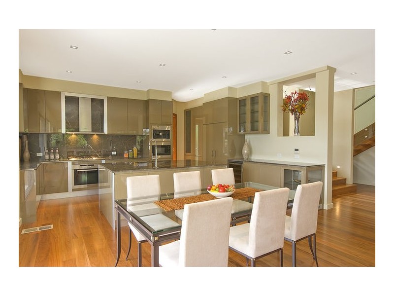 contemporary style kitchen