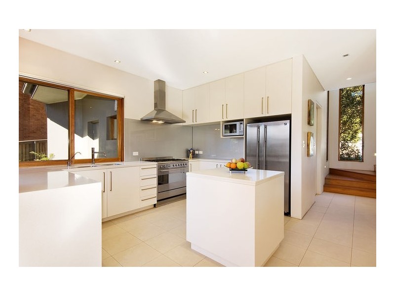 contemporary style kitchen