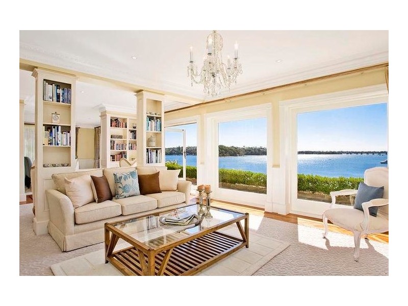 classic style living room