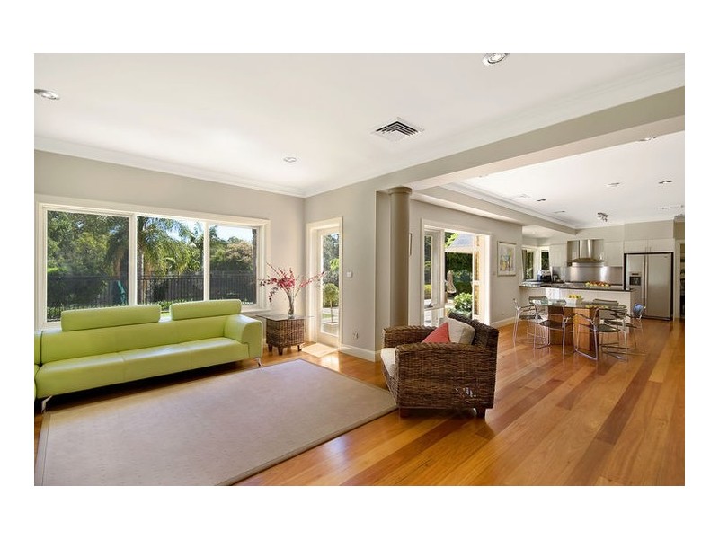 contemporary style living room