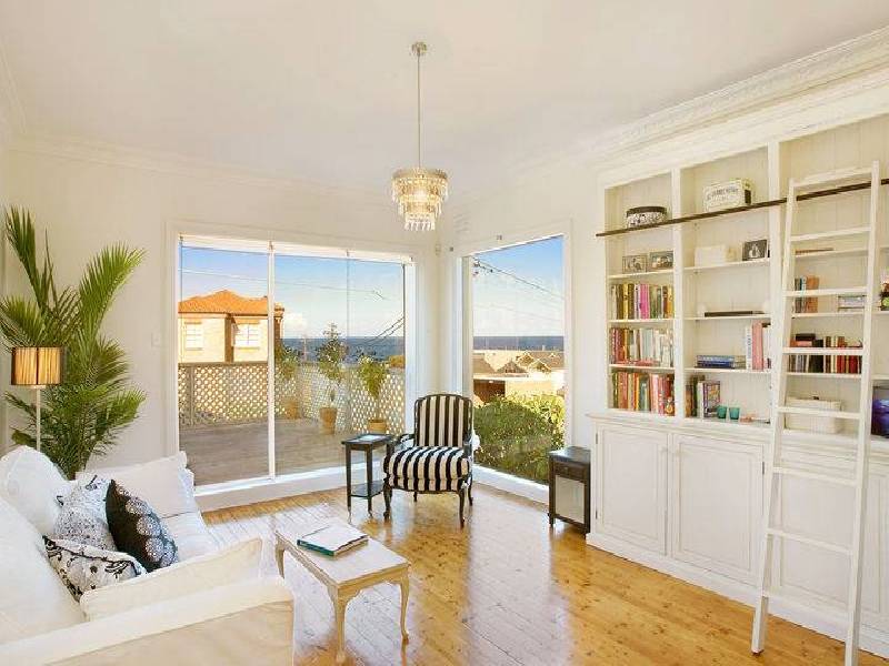 classic style living room