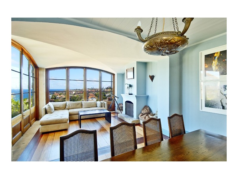 classic style living room