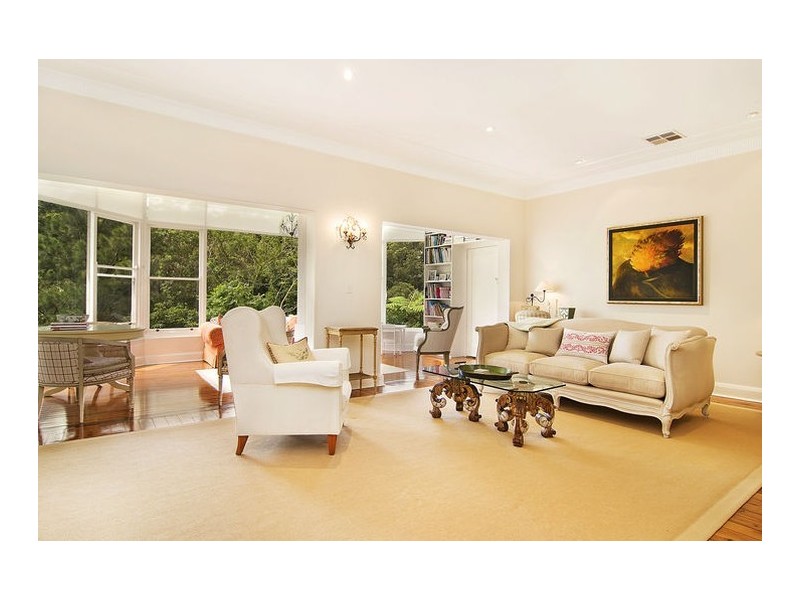 classic style living room