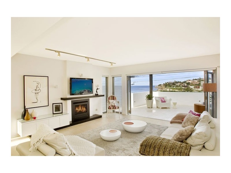 contemporary style living room