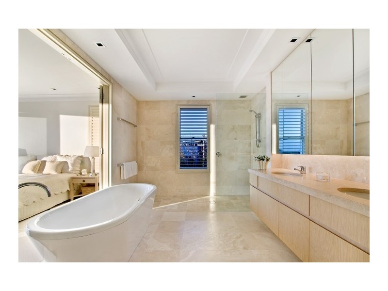 contemporary style bathroom