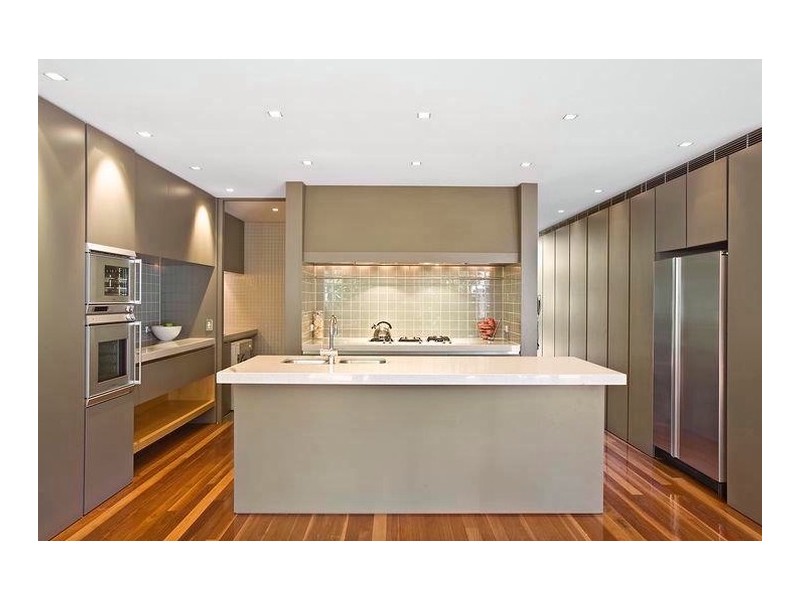 contemporary style kitchen