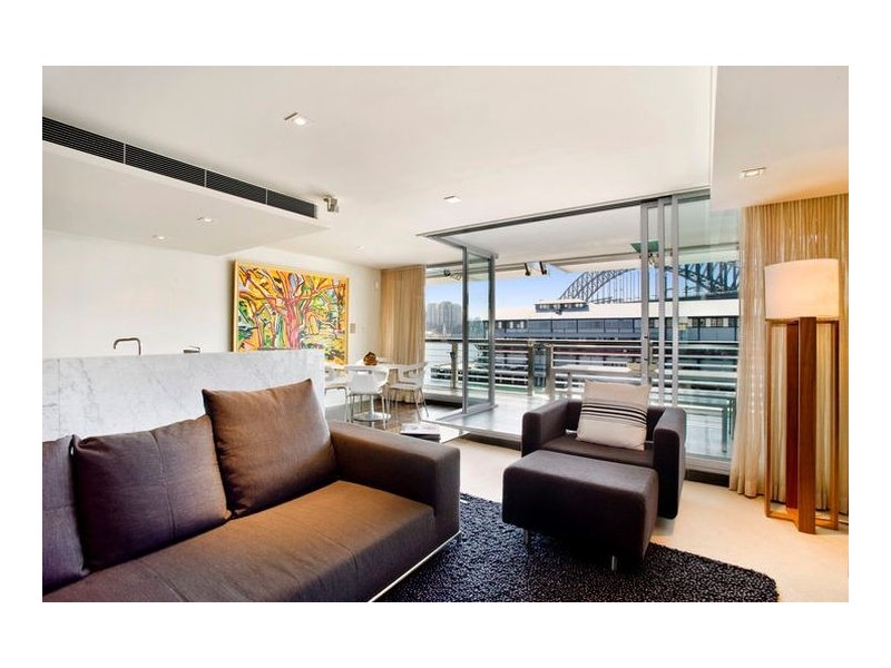 contemporary style living room