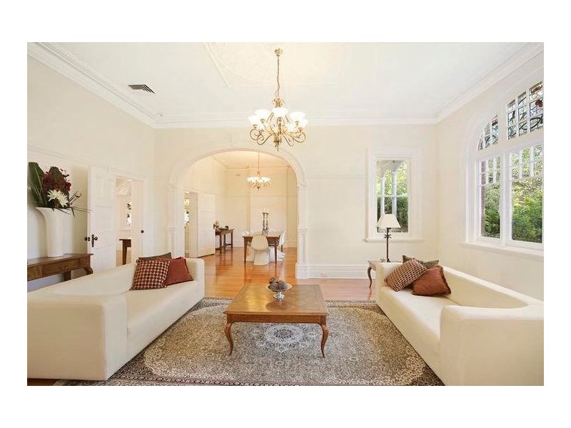 classic style living room