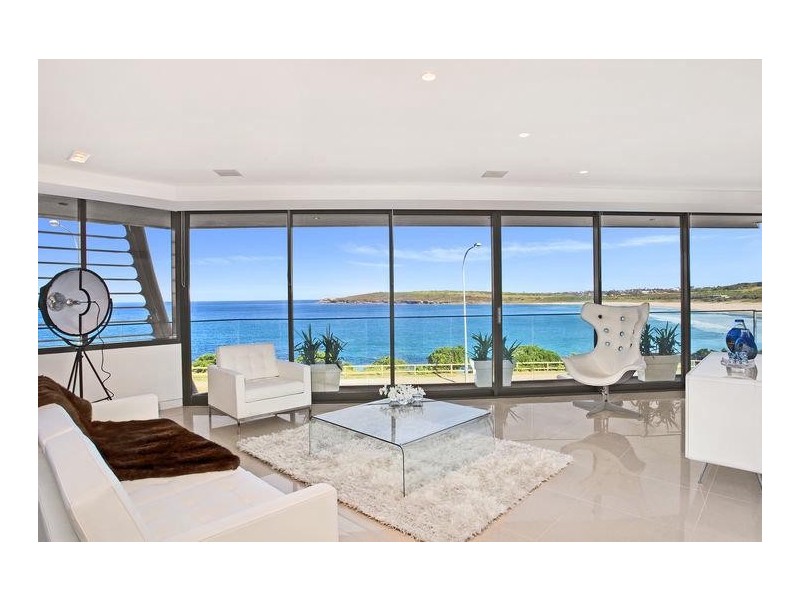 contemporary style living room