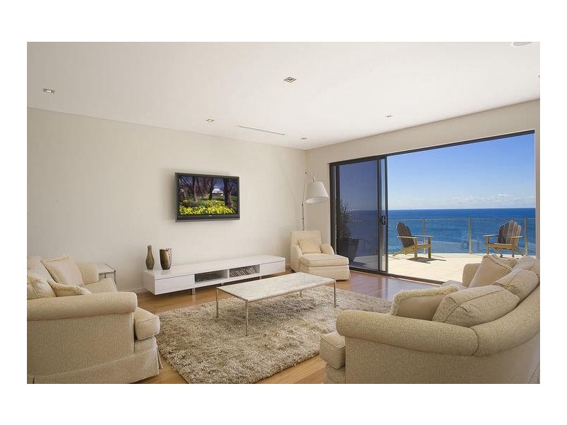 contemporary style living room