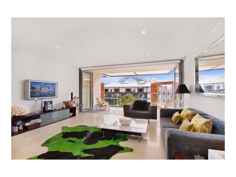 contemporary style living room