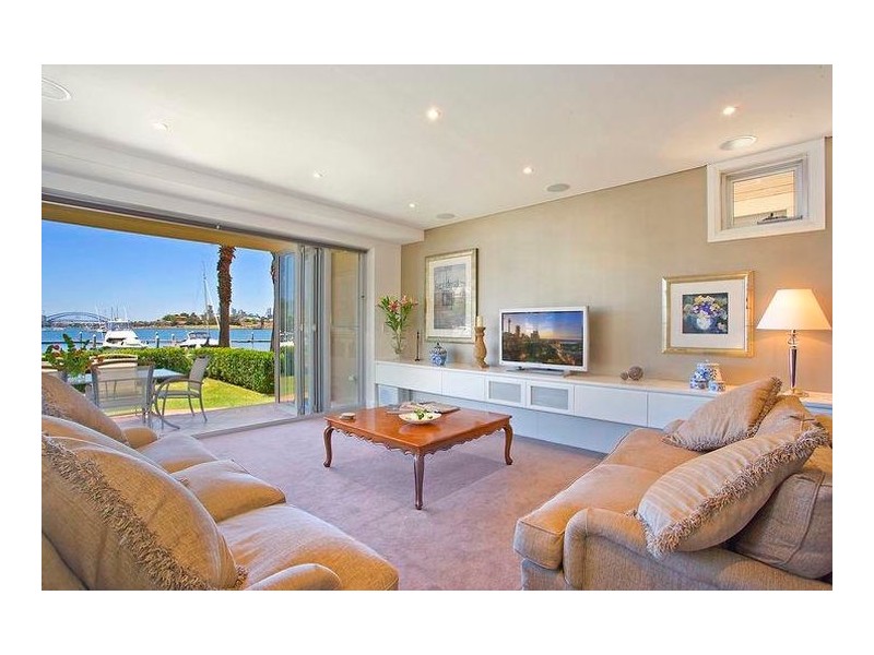 classic style living room