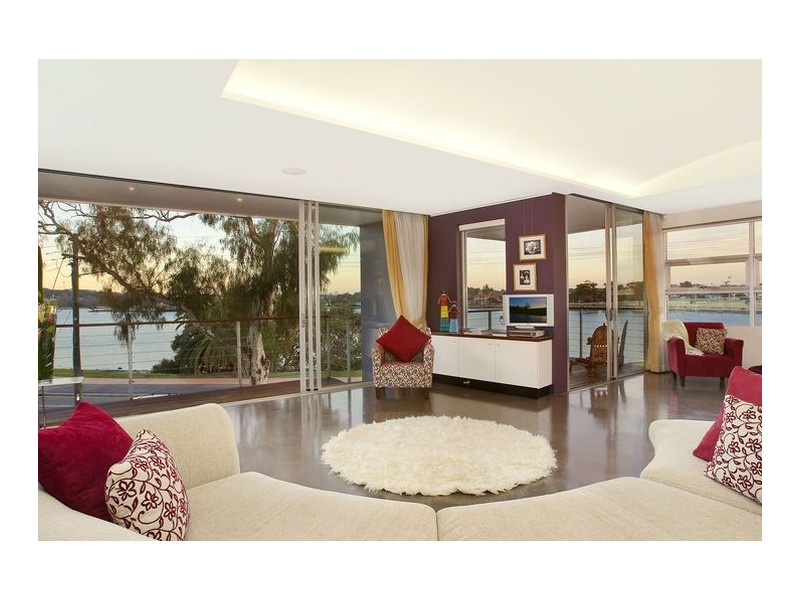 contemporary style living room