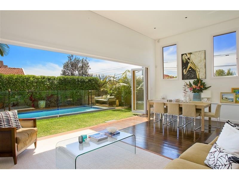 contemporary style living room