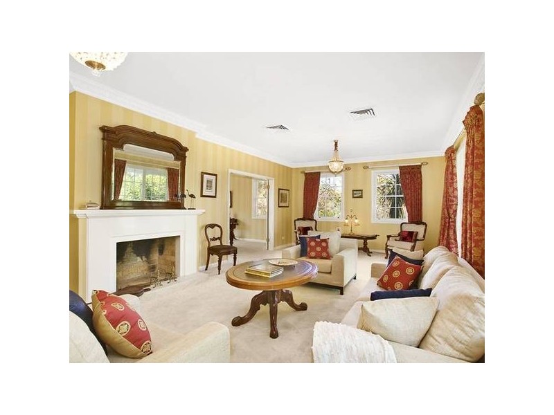 classic style living room
