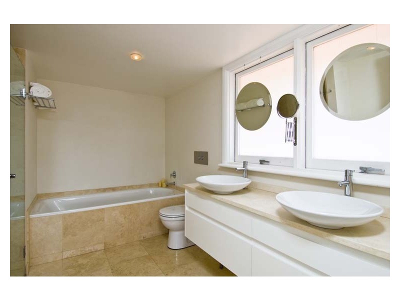 contemporary style bathroom