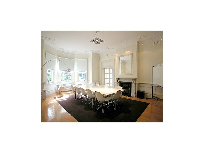 classic style dining room