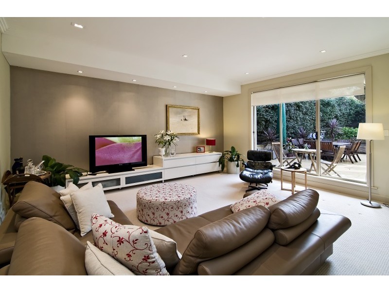 contemporary style living room