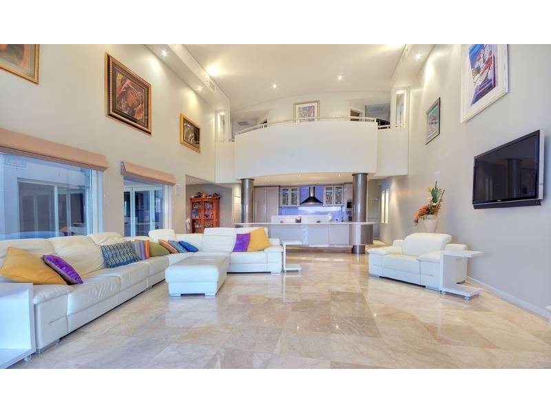 contemporary style living room