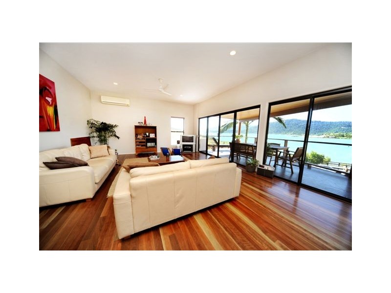 contemporary style living room