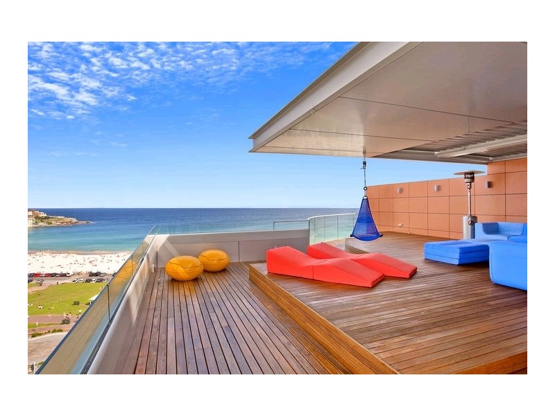 contemporary style bathroom