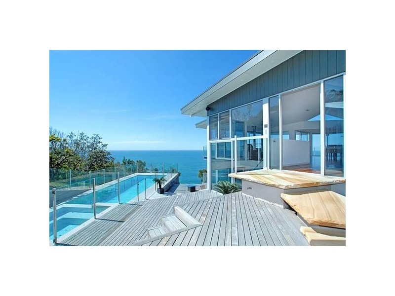 waterfront garden style landscape