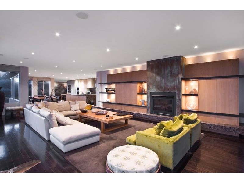 contemporary style living room