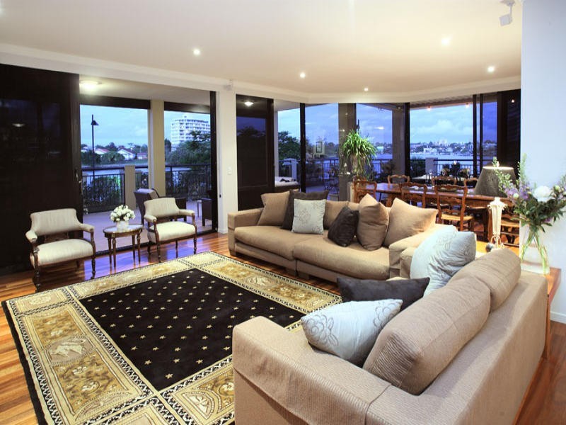 contemporary style living room