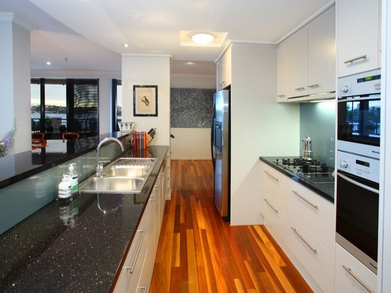 contemporary style kitchen