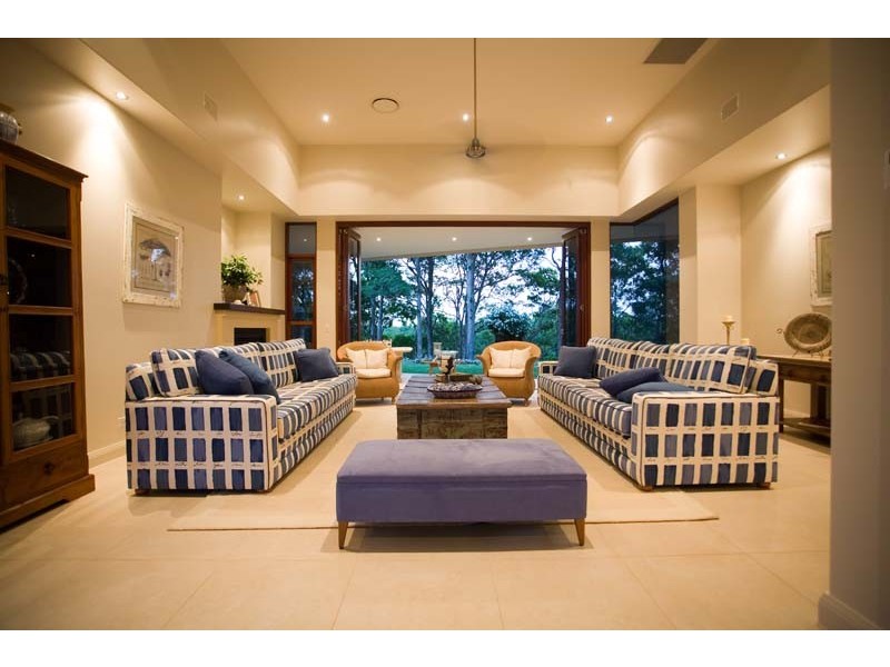 contemporary style living room