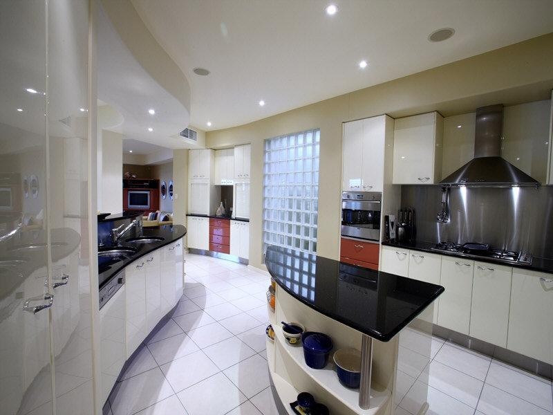 contemporary style kitchen