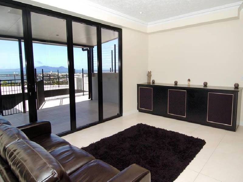 contemporary style living room