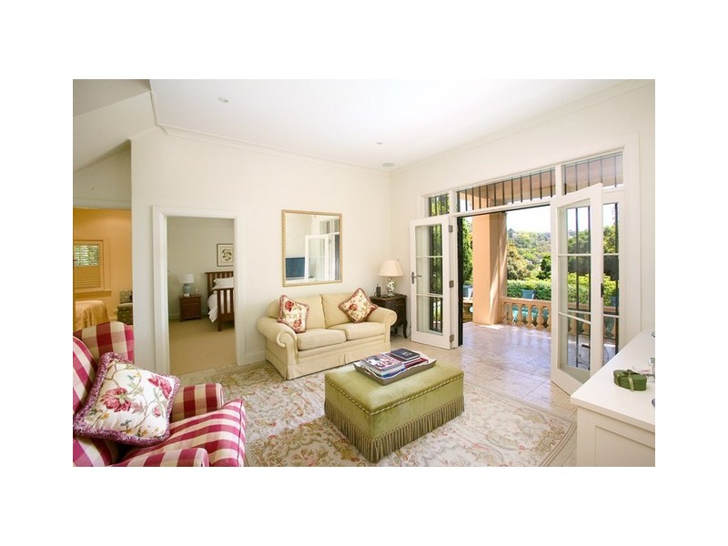 classic style living room