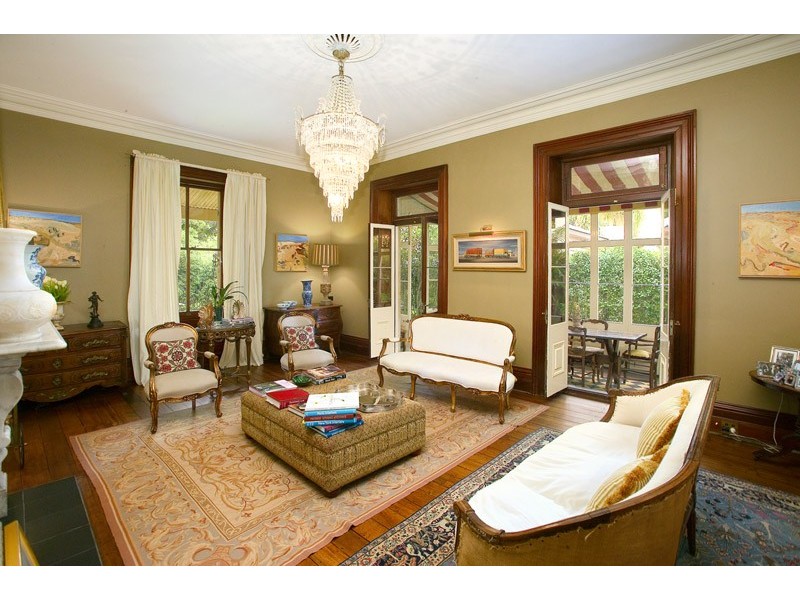 classic style living room