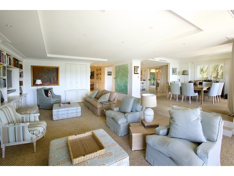 classic style living room