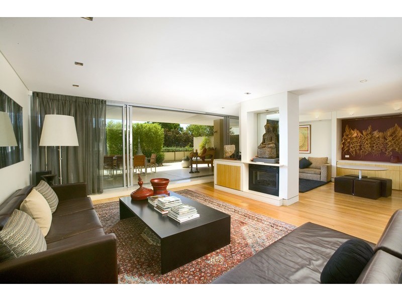 contemporary style living room