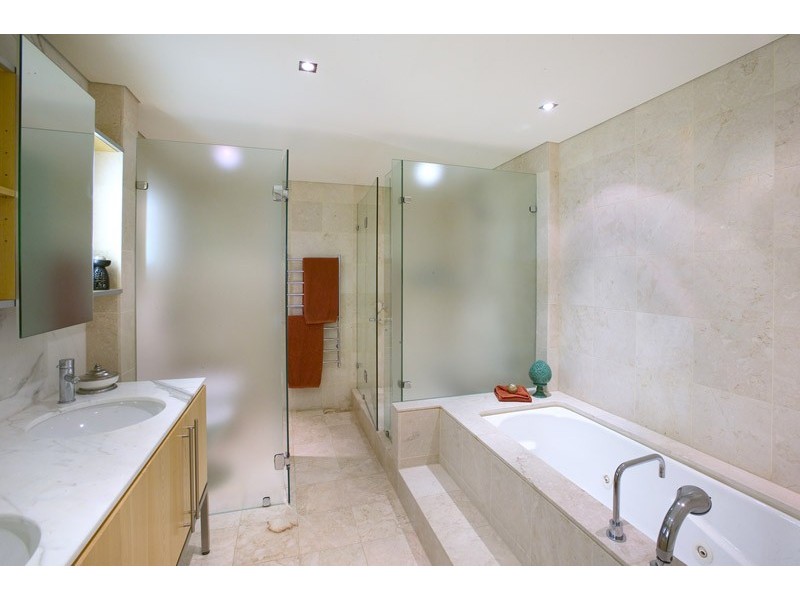 contemporary style bathroom