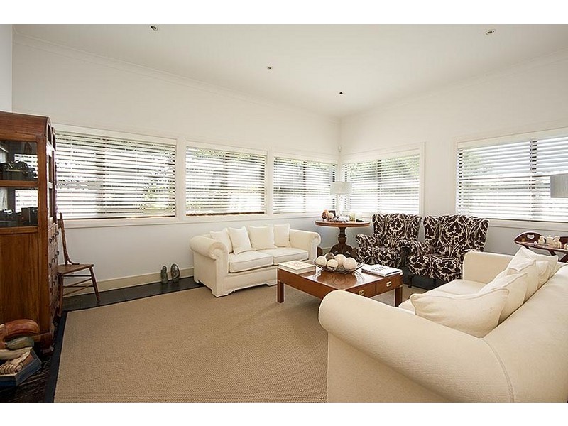 contemporary style living room