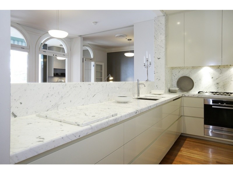 contemporary style kitchen