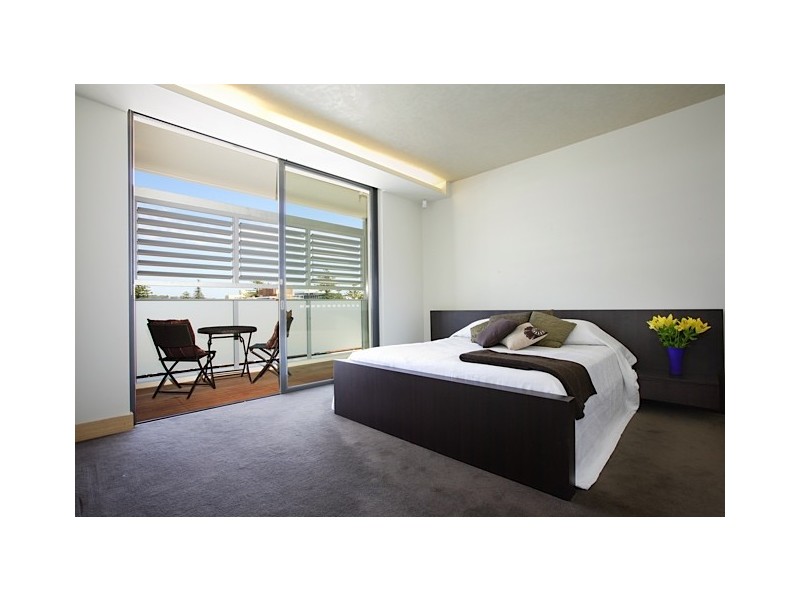 contemporary style bedroom