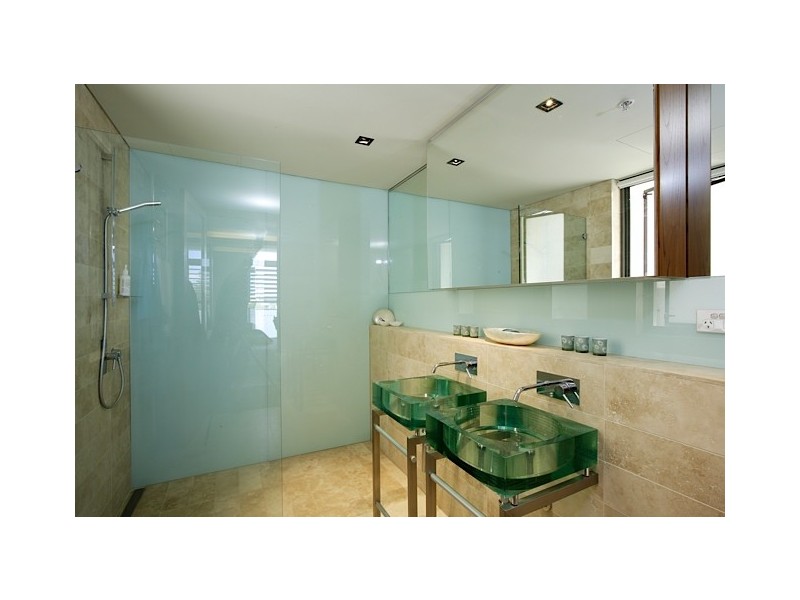 contemporary style bathroom