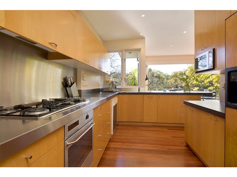 classic style kitchen