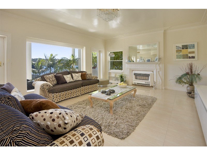 classic style living room