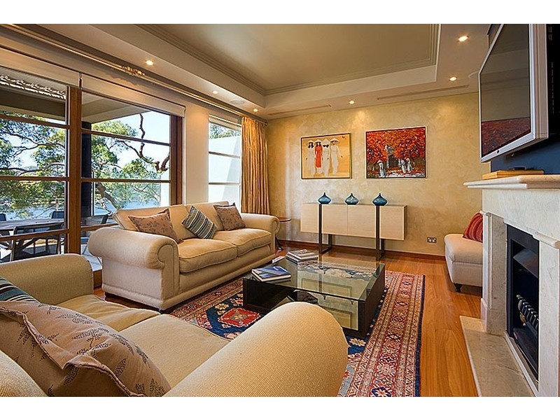 classic style living room